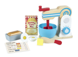 M&D MAKE A CAKE WOODEN MIXER