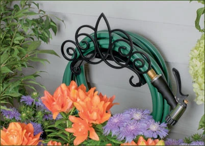 METAL SCROLL HOSE HANGER BLK
